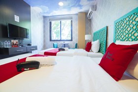 Bless Amare Boutique Hotel by RedDoorz