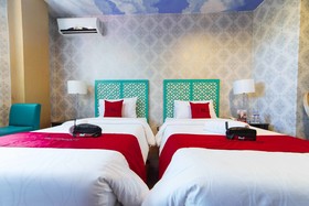 Bless Amare Boutique Hotel by RedDoorz