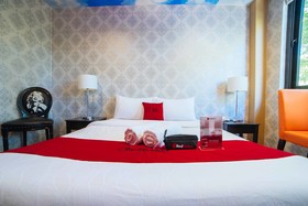 Bless Amare Boutique Hotel by RedDoorz