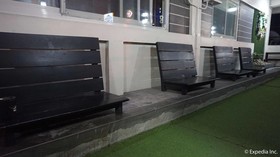 DG Budget Hotel Naia