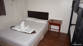 DG Budget Hotel Naia by OYO