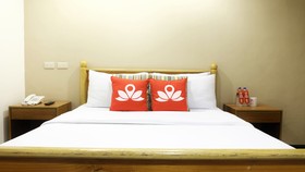Nichols Airport Hotel by ZEN Rooms