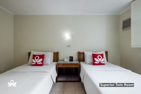 Nichols Airport Hotel by ZEN Rooms