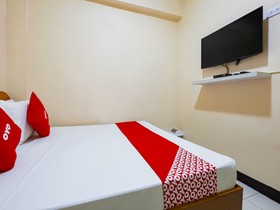 Oyo 836 E & H Residences