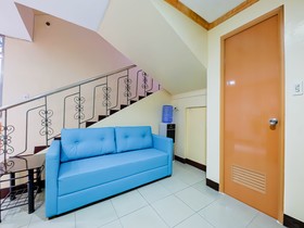 Oyo 836 E & H Residences