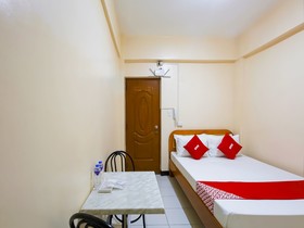 Oyo 836 E & H Residences