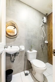 Rain Airport Bnb