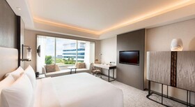Conrad Manila