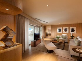 Conrad Manila