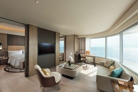 Conrad Manila