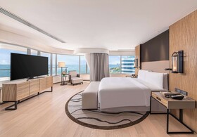 Conrad Manila