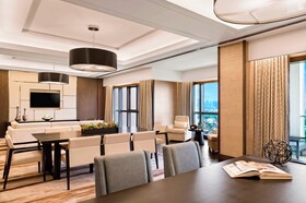 Manila Marriott Hotel