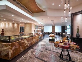 Manila Marriott Hotel