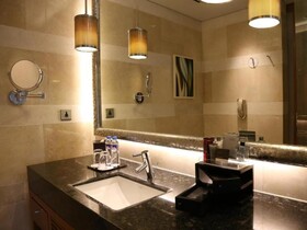 Manila Marriott Hotel