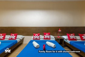 OYO 841 Metro Deluxe Residences