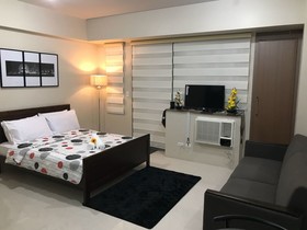 One Palm Tree Villas