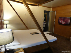 Victoria Court Cuneta Motorist Lodge