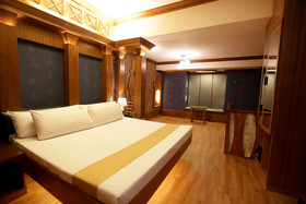 Victoria Court Cuneta Motorist Lodge