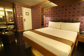 Victoria Court Cuneta Motorist Lodge
