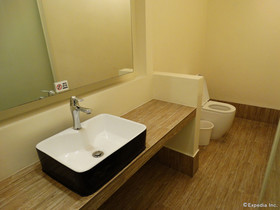 Victoria Court Cuneta Motorist Lodge