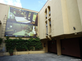 Victoria Court Cuneta Motorist Lodge