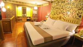 Victoria Court Cuneta Motorist Lodge