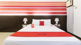 RedDoorz @ EL Runway Hotel Bulacan