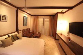 Aura Dive Resort
