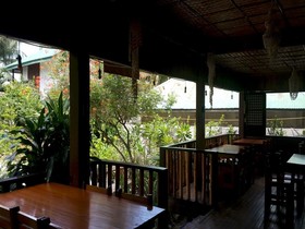 Bamboo House Beach Lodge & Restaurant