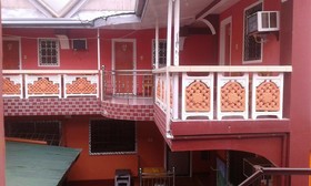 Buena Lynne's Resort Annex