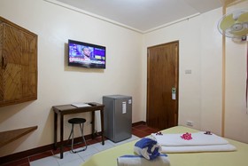 El Galleon Beach Resort
