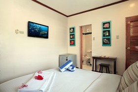 El Galleon Beach Resort