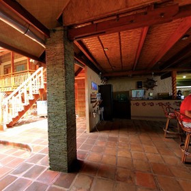 El Galleon Beach Resort