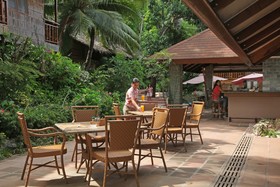 El Galleon Beach Resort