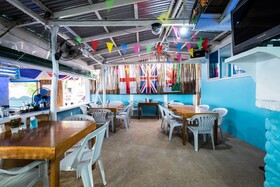 GB Wight Accommodation & Resto Bar