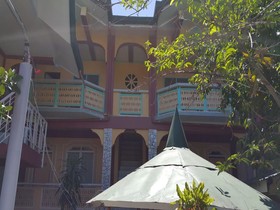 Manalo's Lodge