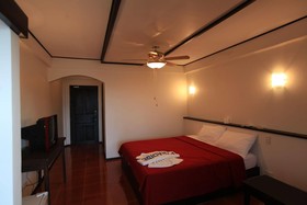 Paradise Resort & Dive Center