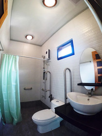 Rold and Roub Suite by Cocotel