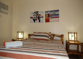 Squares Cafe and Apartments