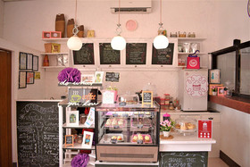 Ala Amid Bed & Breakfast by ZEN Rooms
