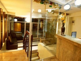 Ava Palm Suites