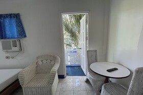 Casa De Praxides Tourist Inn