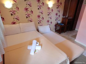 OYO 676 Casa Fuerte Bed and Breakfast