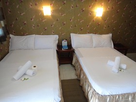 OYO 676 Casa Fuerte Bed and Breakfast