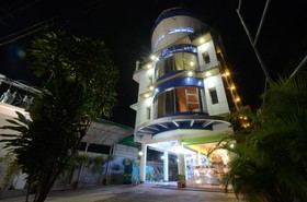 OYO 554 Dad’s Bayview Pension