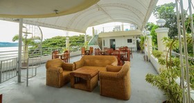 OYO 554 Dad’s Bayview Pension