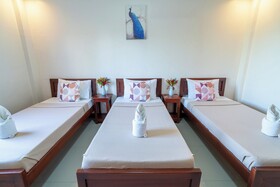 Dinahs Tourist Inn Puerto Princesa
