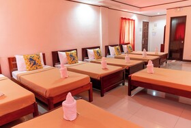 Dinahs Tourist Inn Puerto Princesa