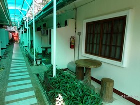 D'Lucky Garden Inn & Suites