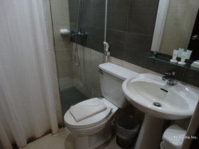 Empire Suites Hotel